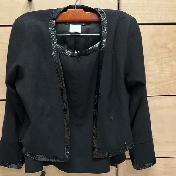 Chanel Black Women's Skirt Suit - Picture 7 of 7